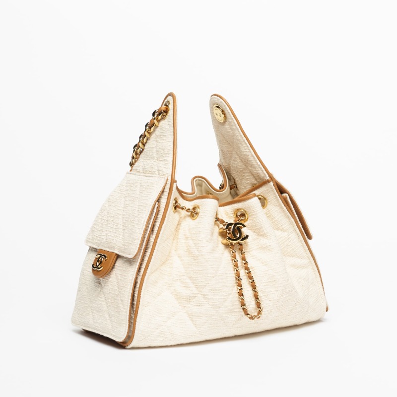 Spring Summer 2026 CHANEL 25 Small Handbag