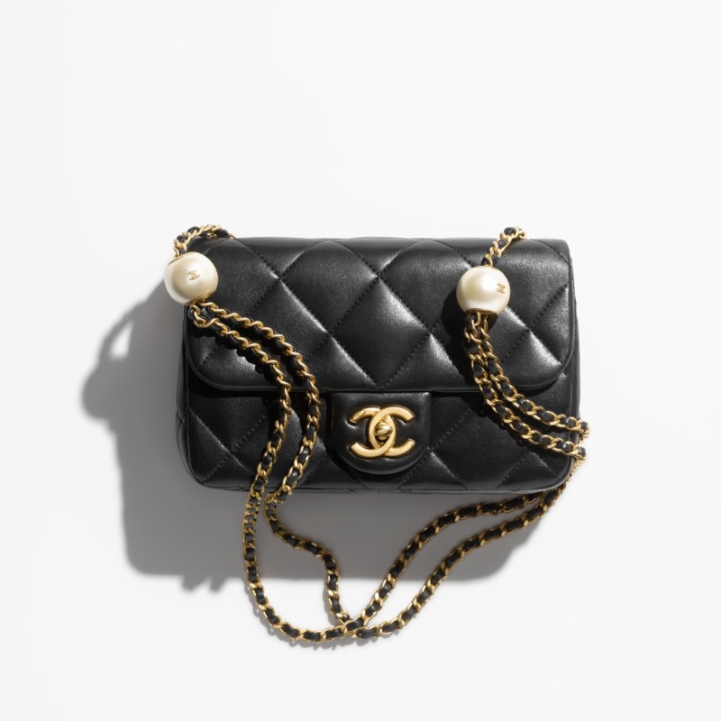 CHANEL SMALL FLAP BAG