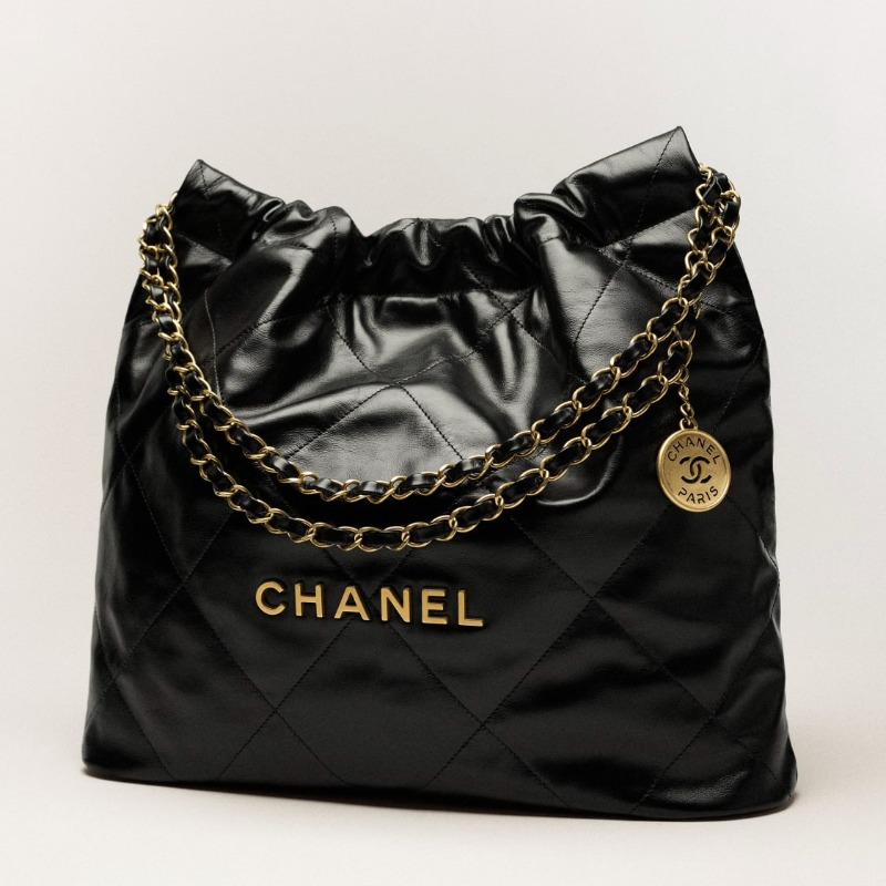 CHANEL 22 HANDBAG