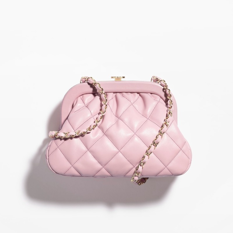 CHANEL CLUTCH